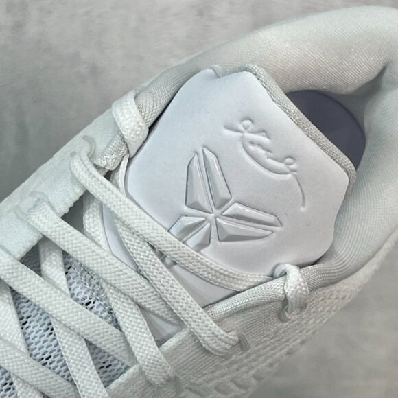 Kobe IX Low Protro EM “Mambacita”- .5 main image 8